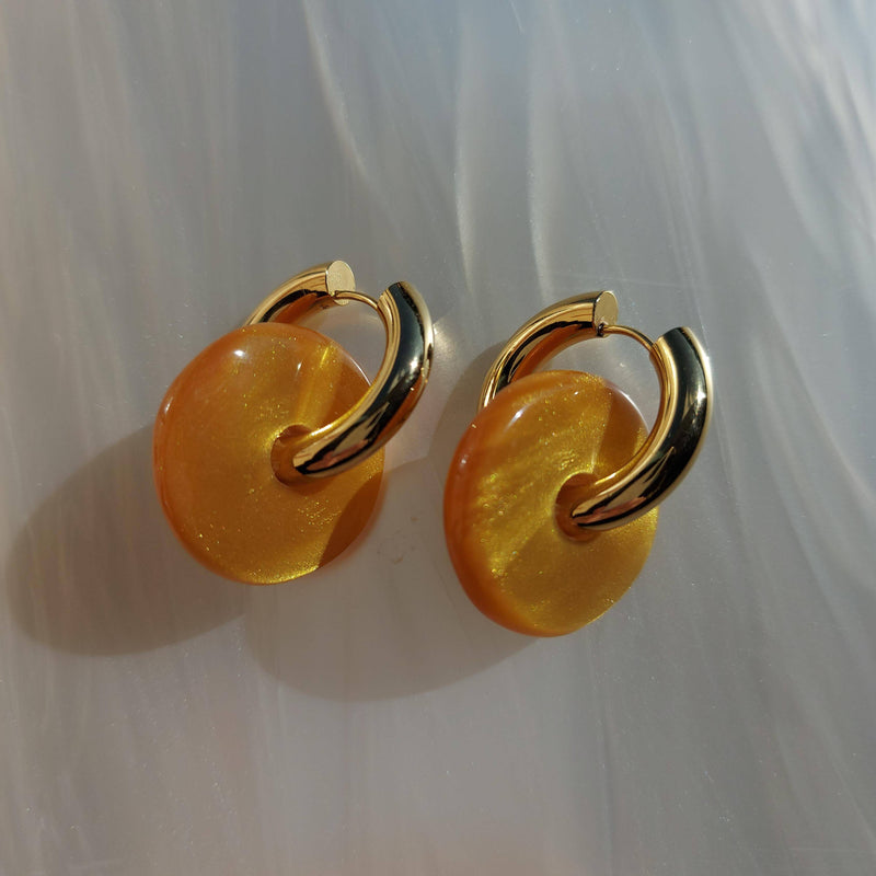 Candy Earrings in Gold Pearl